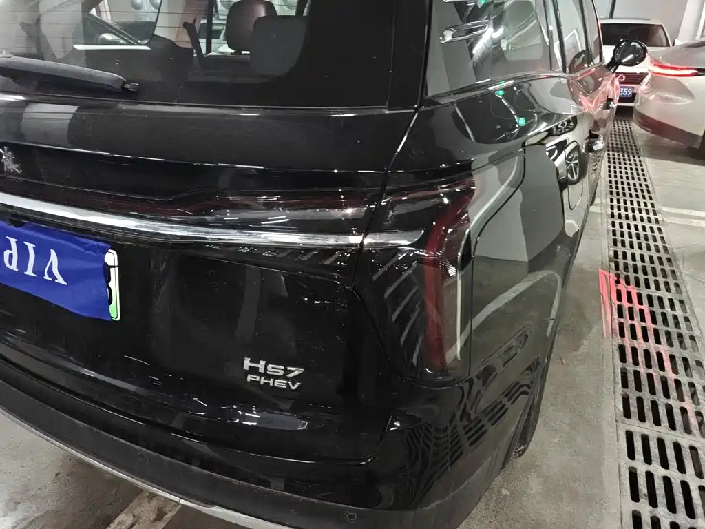 Hongqi HS7 PHEV 2025 — фото 24