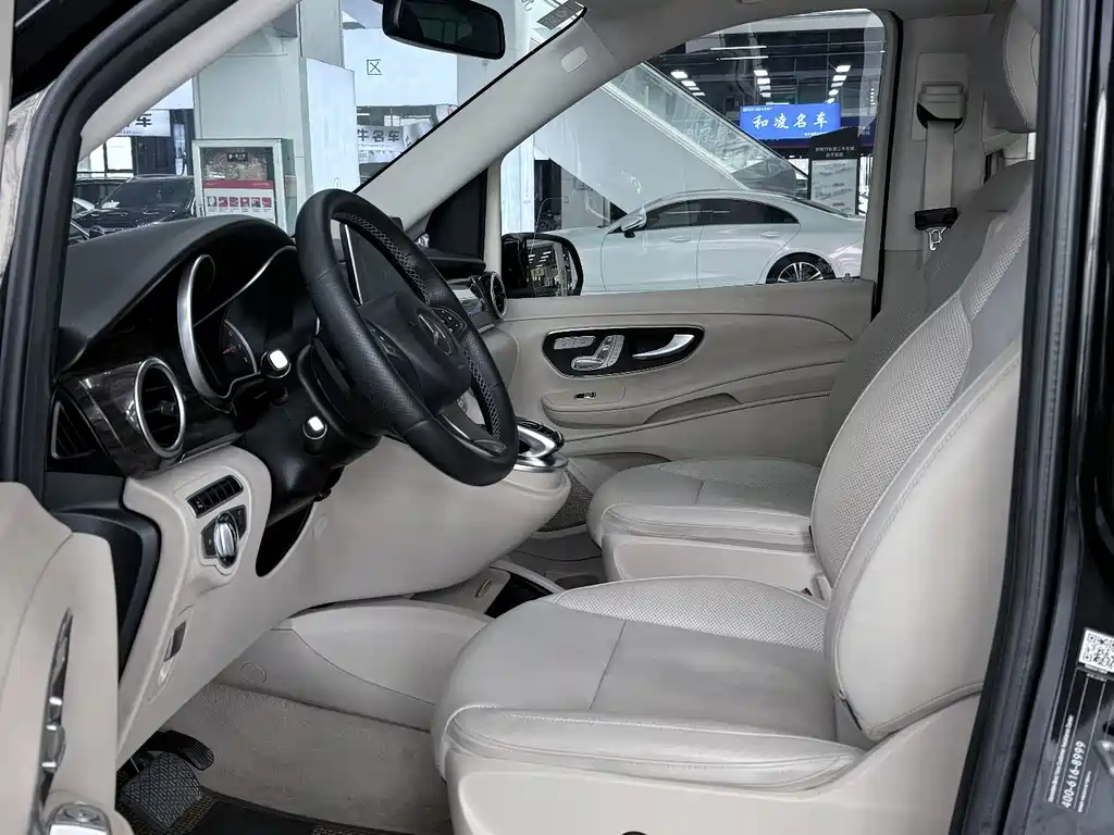 Mercedes-Benz V-Class 2017 — фото 8