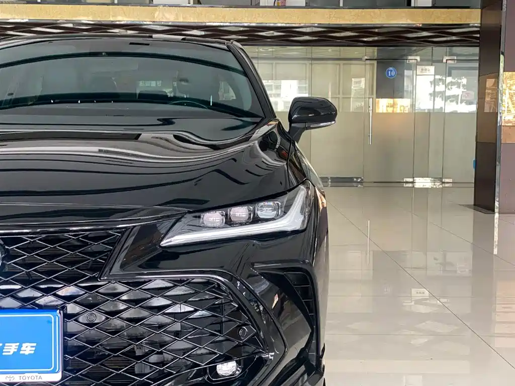 Toyota Avalon 2023 — фото 19