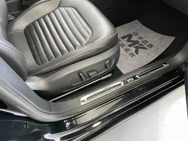 Volkswagen Magotan 2016