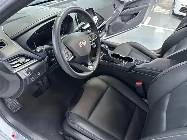 Cadillac CT4 2023