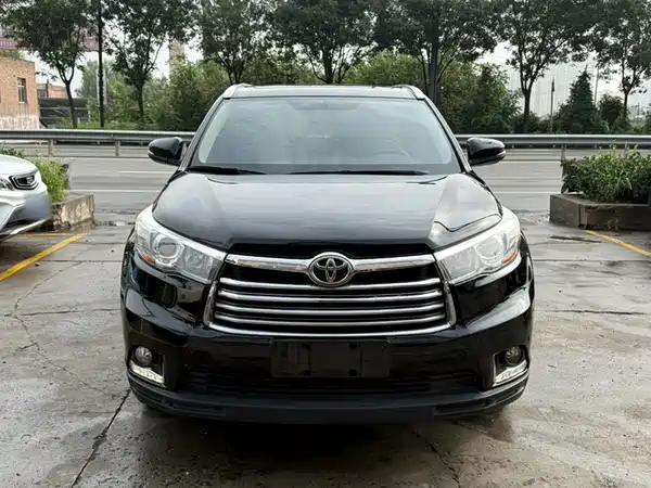 Toyota Highlander 2016