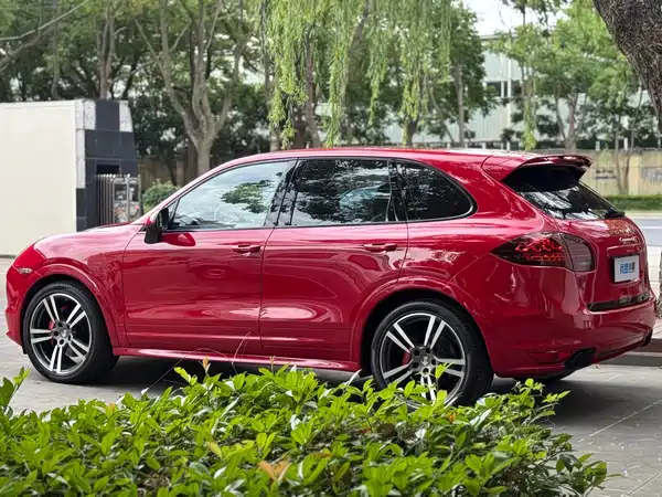 Porsche Cayenne 2012