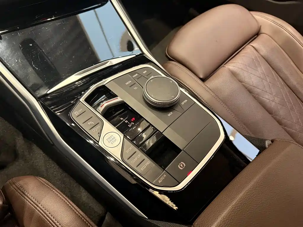 BMW 3 Series 2024