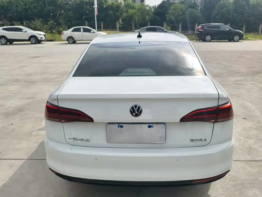 Volkswagen Bora 2021
