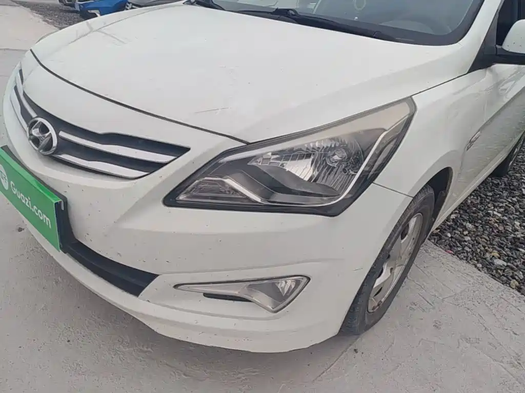 Hyundai Verna 2016 — фото 24