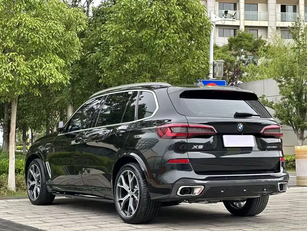 BMW X5 2023