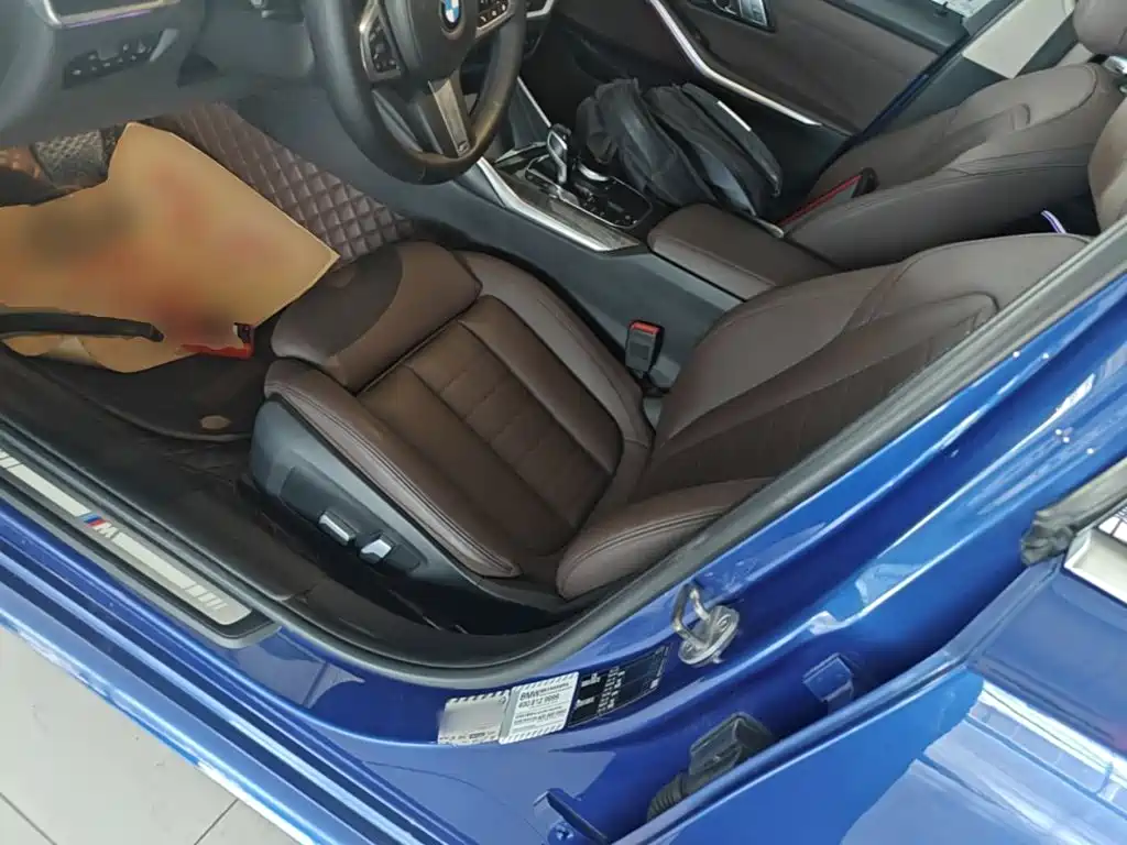 BMW 3 Series 2019 — фото 15