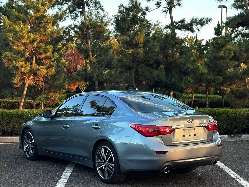 Infiniti Q50 2015 — фото 8