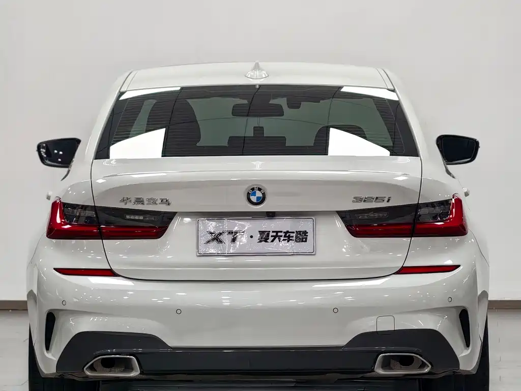 BMW 3 Series 2022