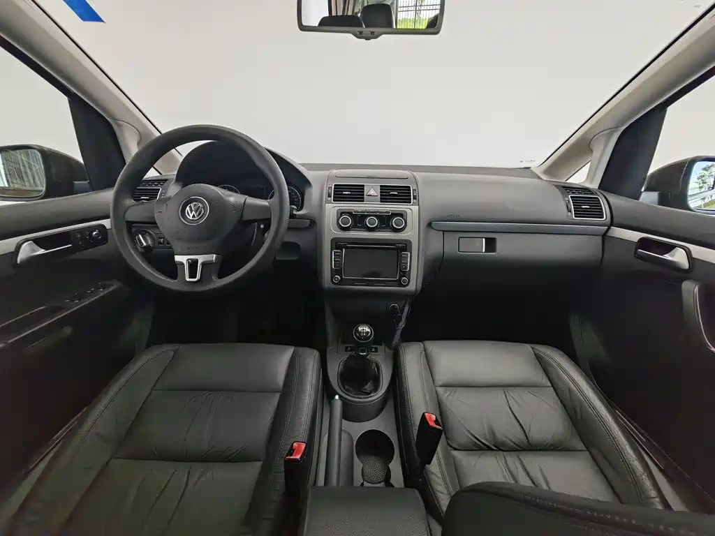 Volkswagen Touran 2014