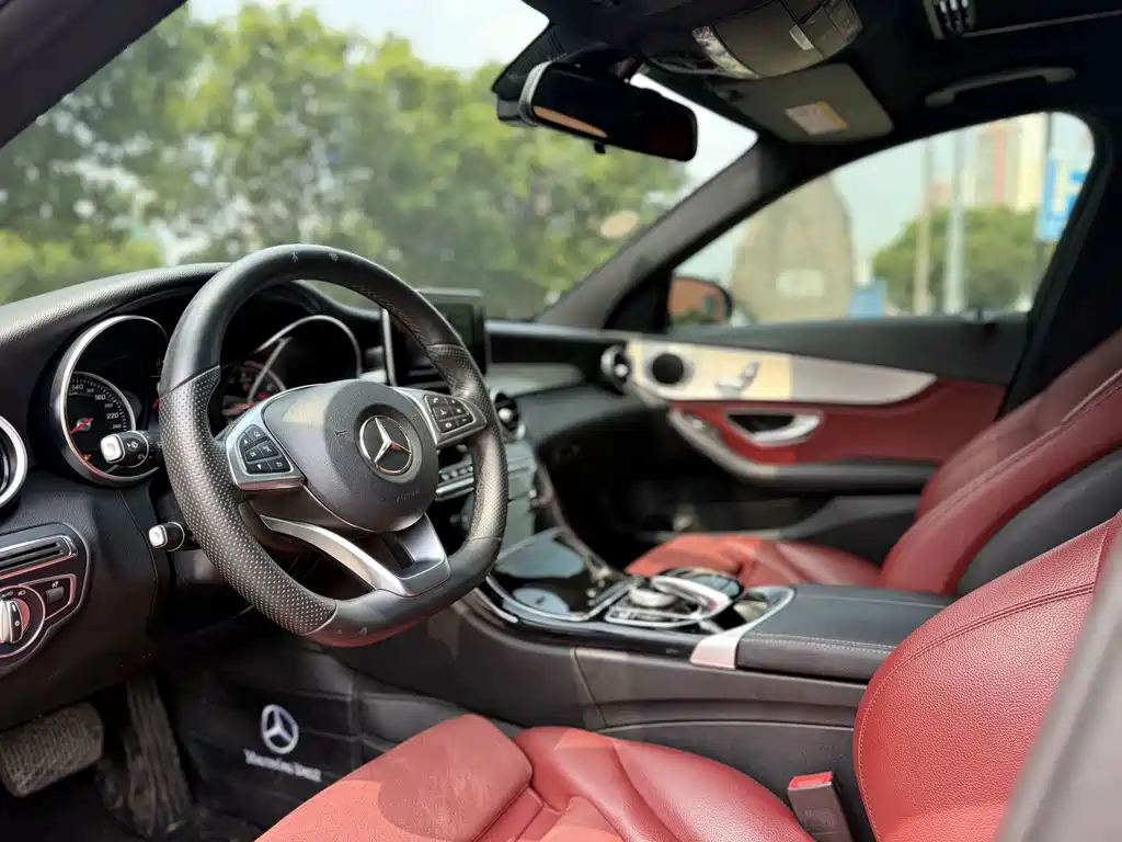 Mercedes-Benz C-Class 2018 — фото 10