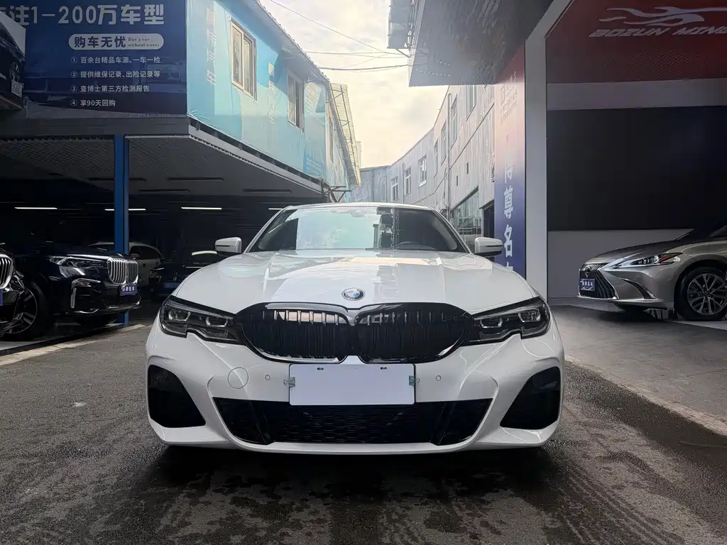 BMW 3 Series 2021