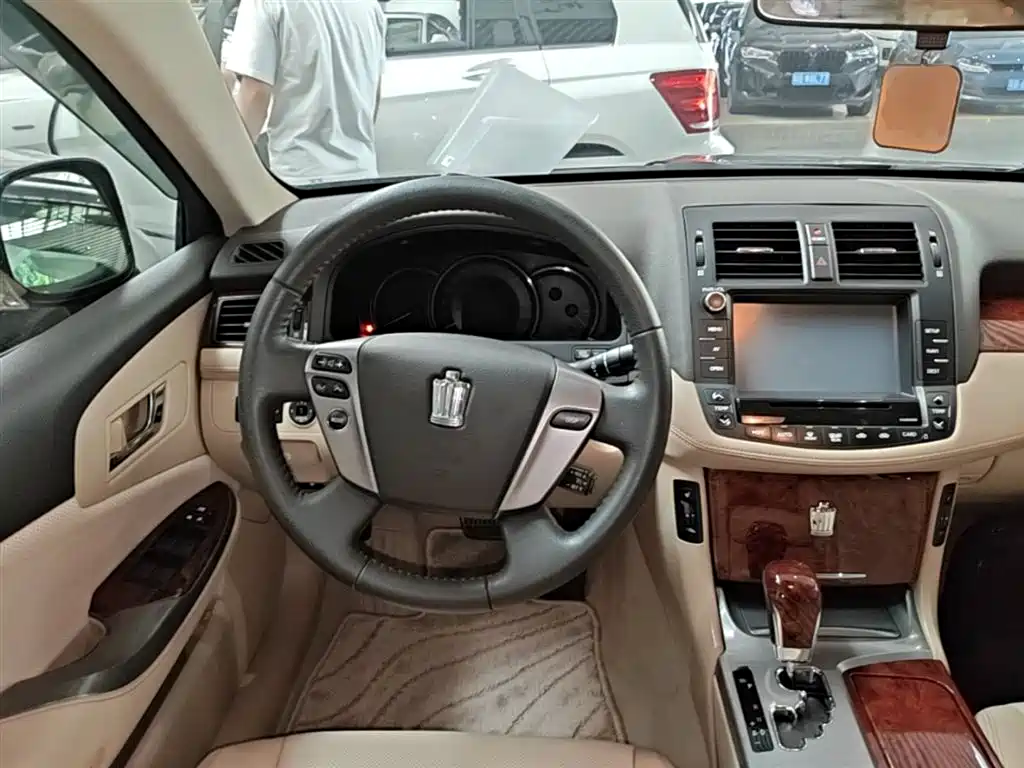 Toyota Crown 2014 — фото 11