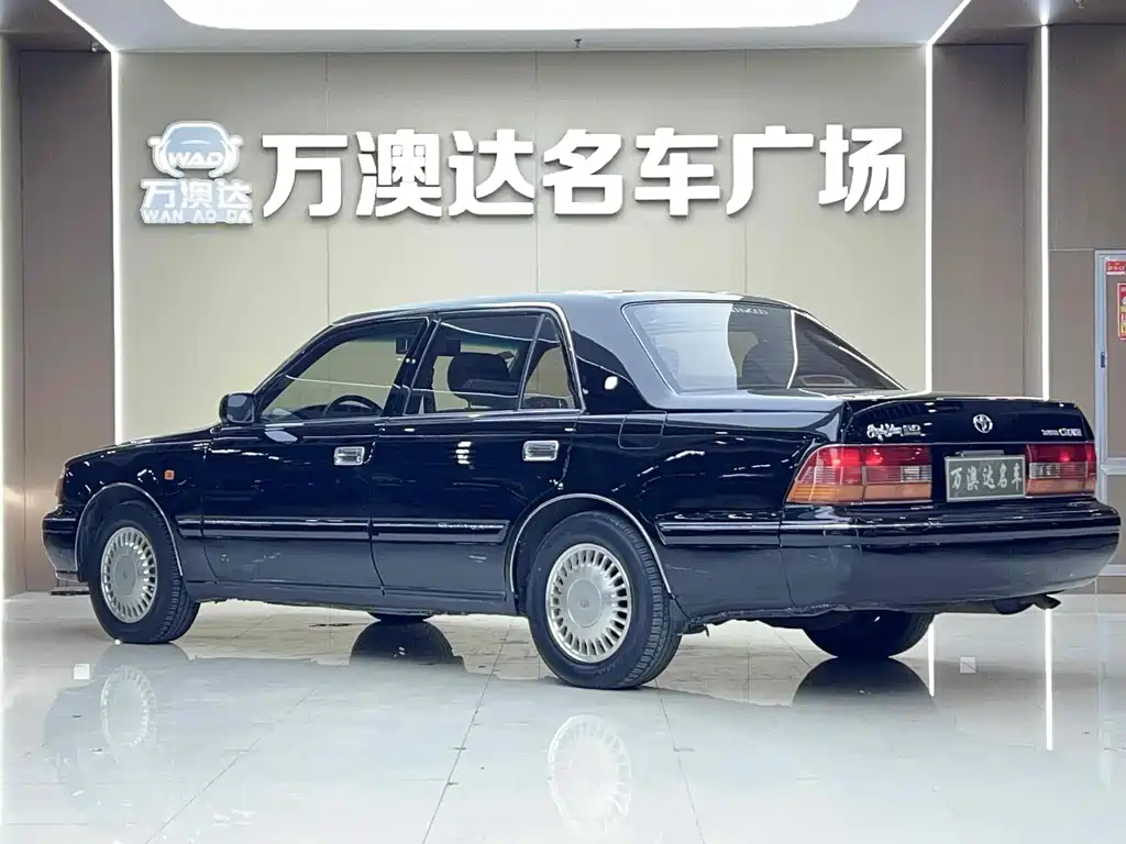 Toyota Crown 2001 — фото 14
