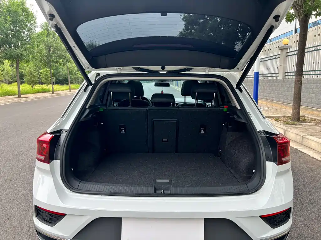 Volkswagen T-Roc 2022 — фото 18