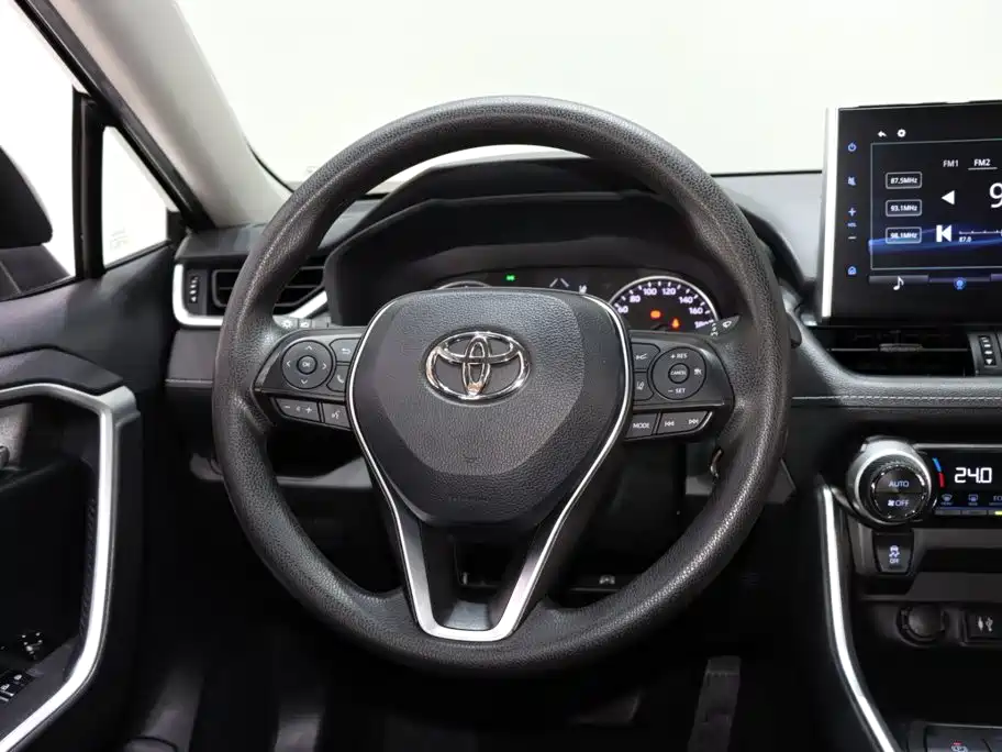 Toyota Wildlander 2021 — фото 13