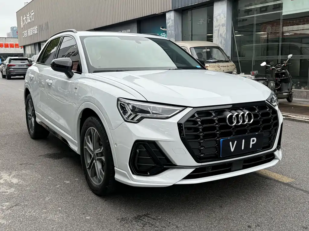 Audi Q3 2023