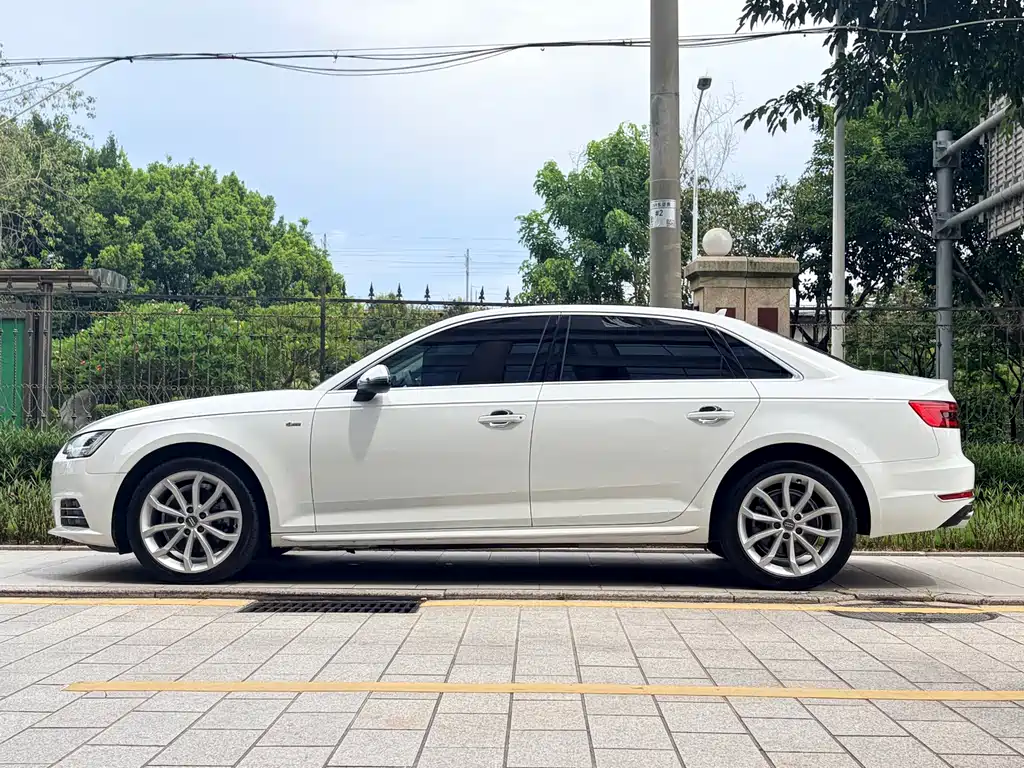 Audi A4L 2016 — фото 9