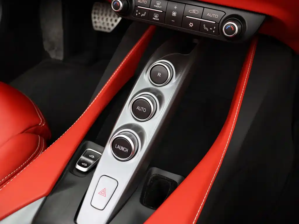Ferrari Portofino 2019 — фото 14