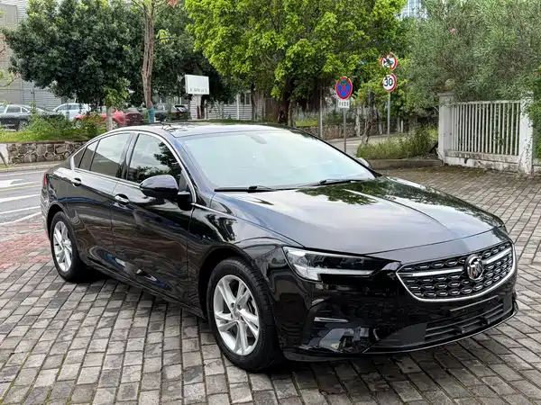 Buick Regal 2021