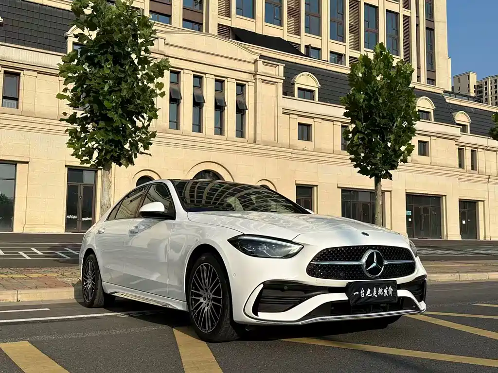 Mercedes-Benz C-Class 2023