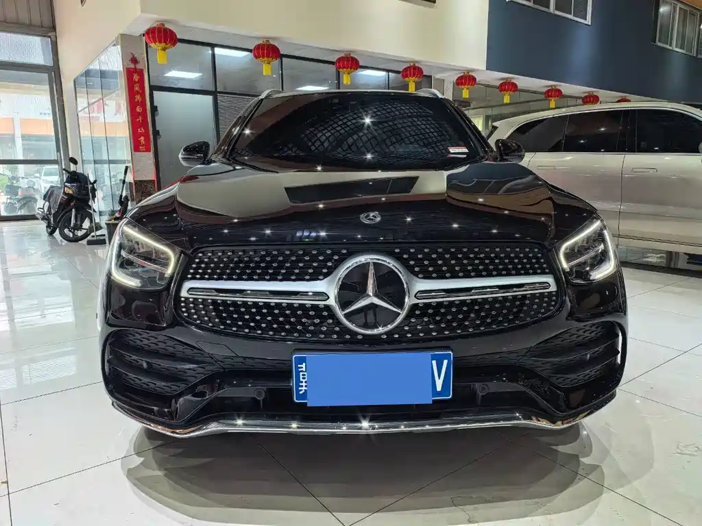 Mercedes-Benz GLC 2023