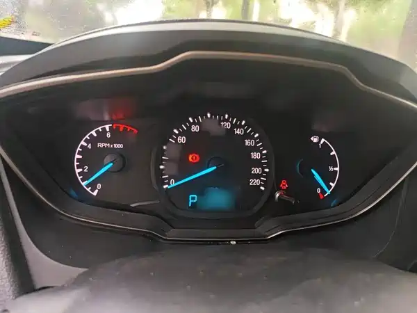 Ford Escort 2015