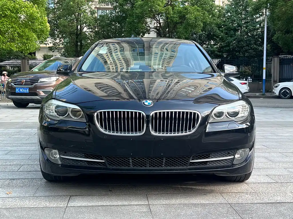 BMW 5 Series 2012