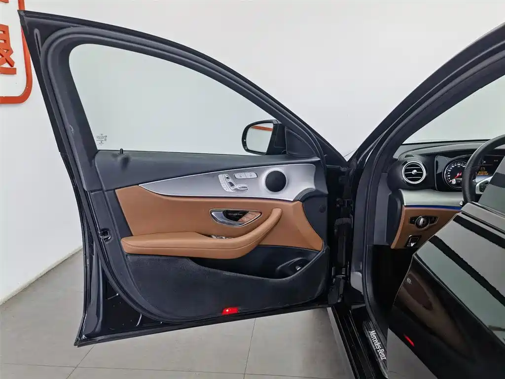 Mercedes-Benz E-Class 2017 — фото 8