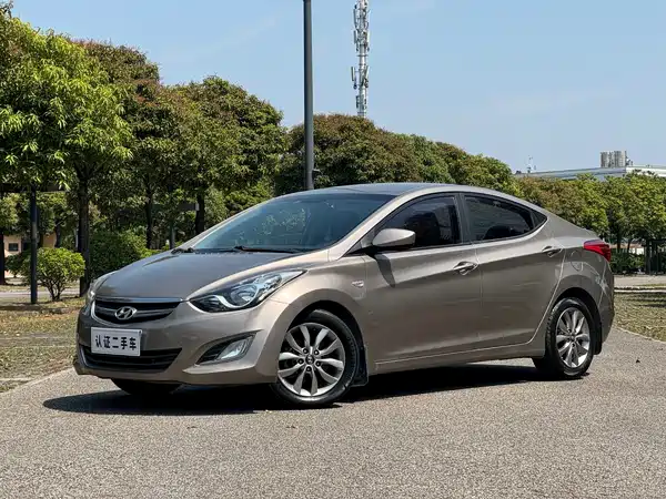 Hyundai Elantra Langdong 2015