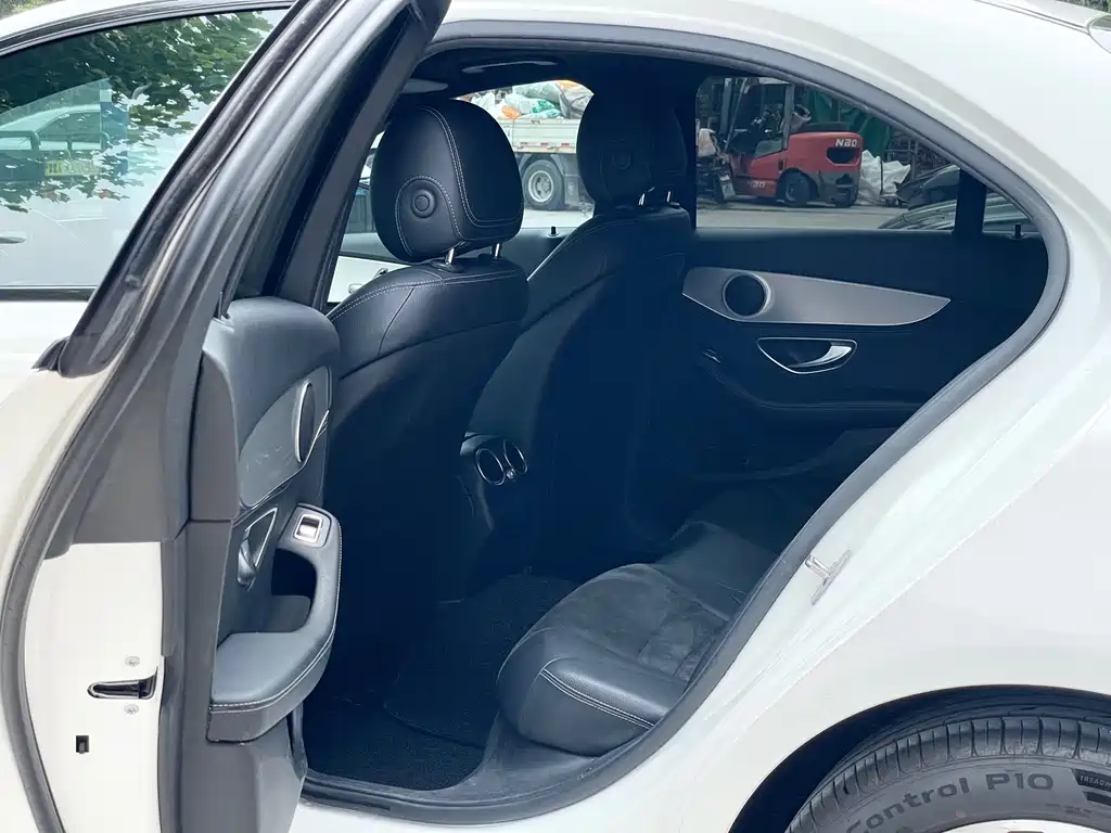 Mercedes-Benz C-Class 2017