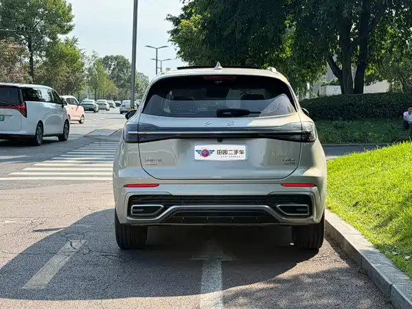 Hongqi HS5 2023