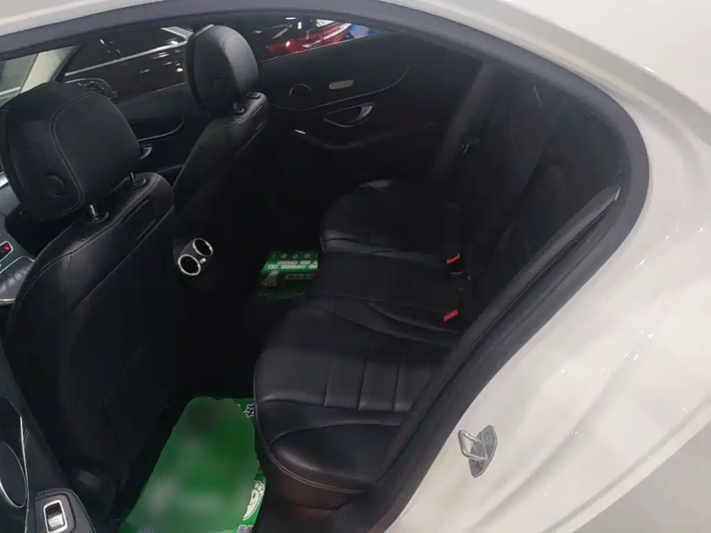 Mercedes-Benz C-Class 2017 — фото 17