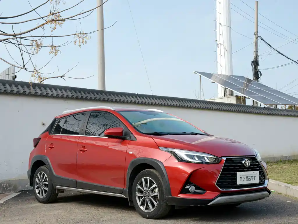 Toyota Yaris L 2021 — фото 3