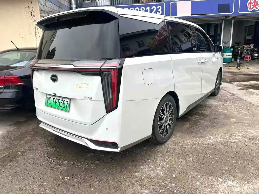 GAC Motor Trumpchi E9 2023 — фото 4
