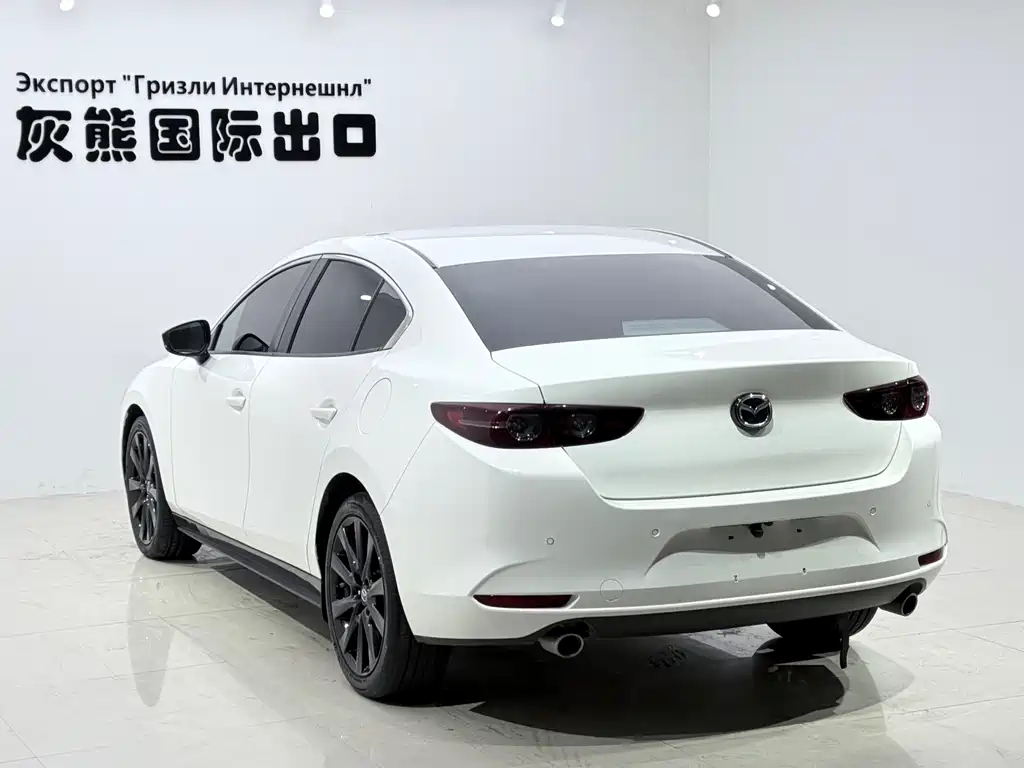 Mazda 3 Axela 2023