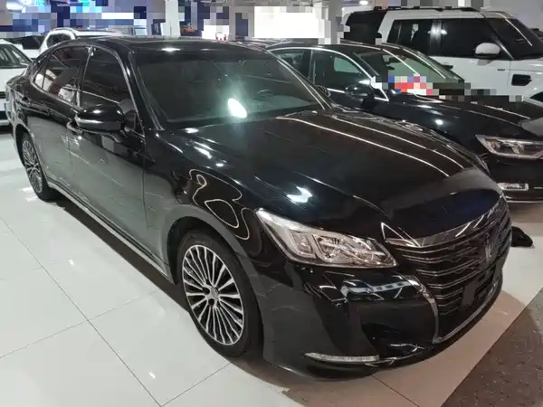 Toyota Crown 2020