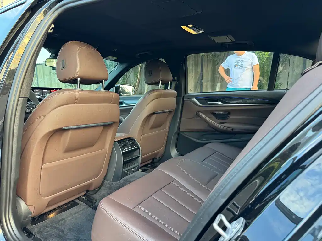 BMW 5 Series 2019