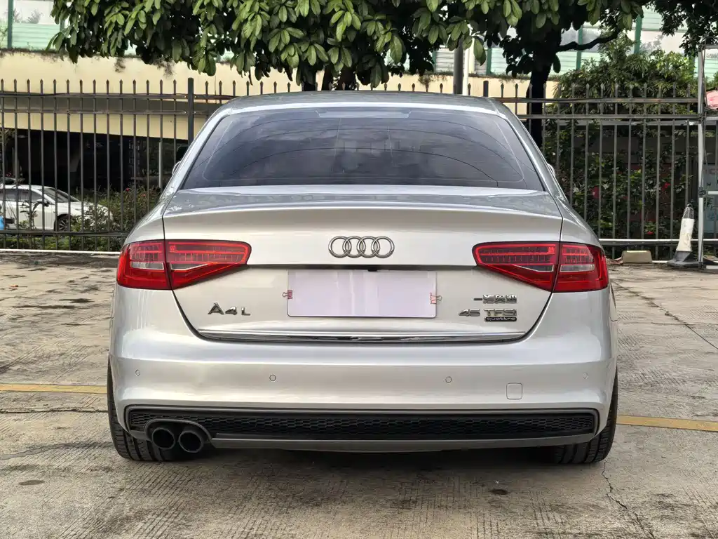 Audi A4L 2015 — фото 8