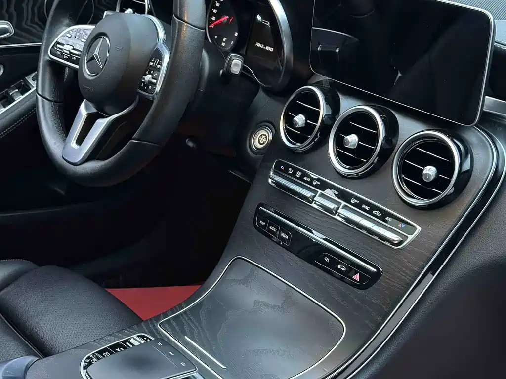 Mercedes-Benz C-Class 2019 — фото 12