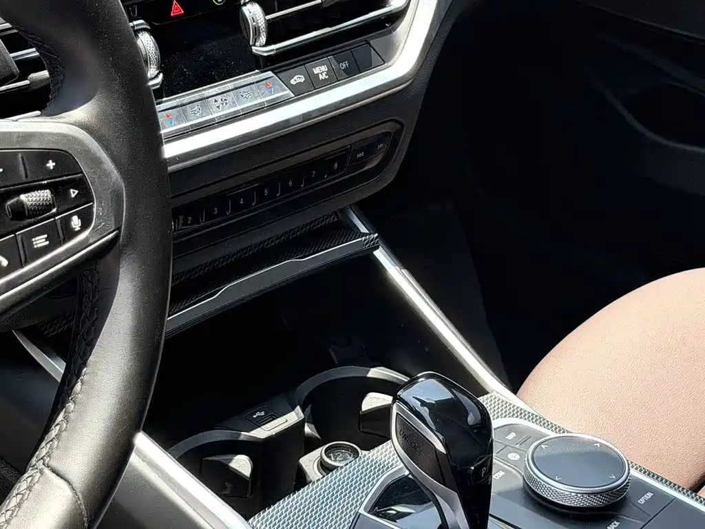 BMW 3 Series 2020 — фото 10