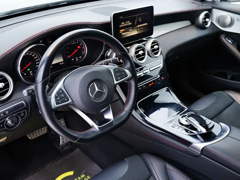 Mercedes-Benz GLC Coupe AMG 2019 — фото 8
