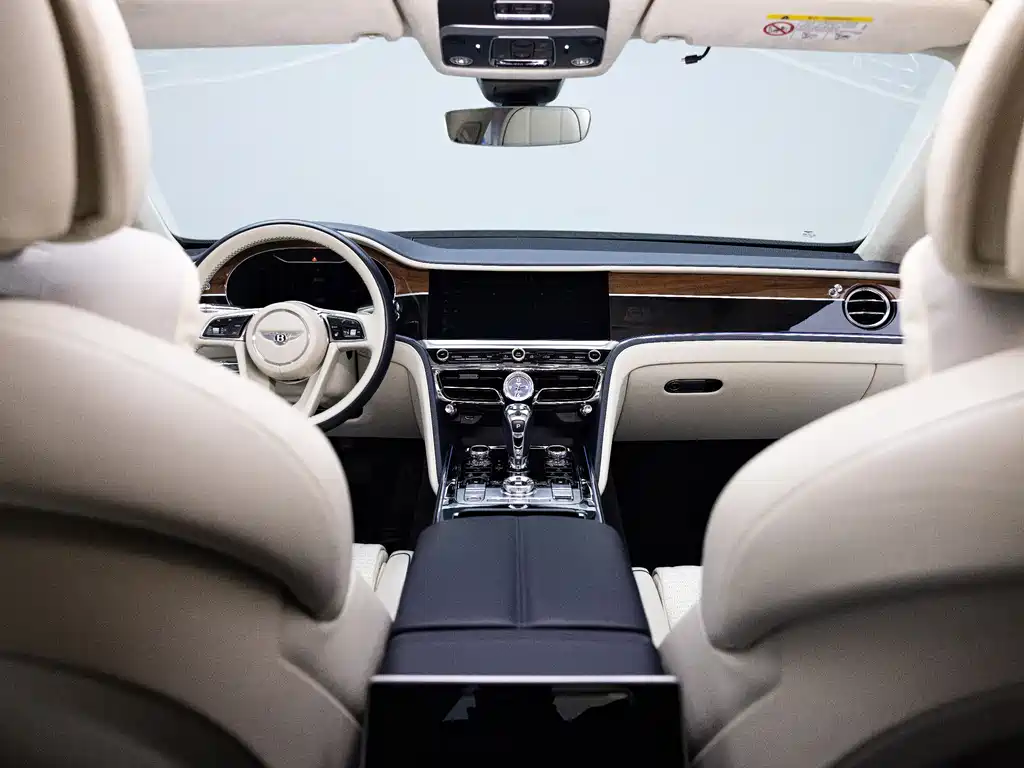 Bentley Flying Spur 2020 — фото 14