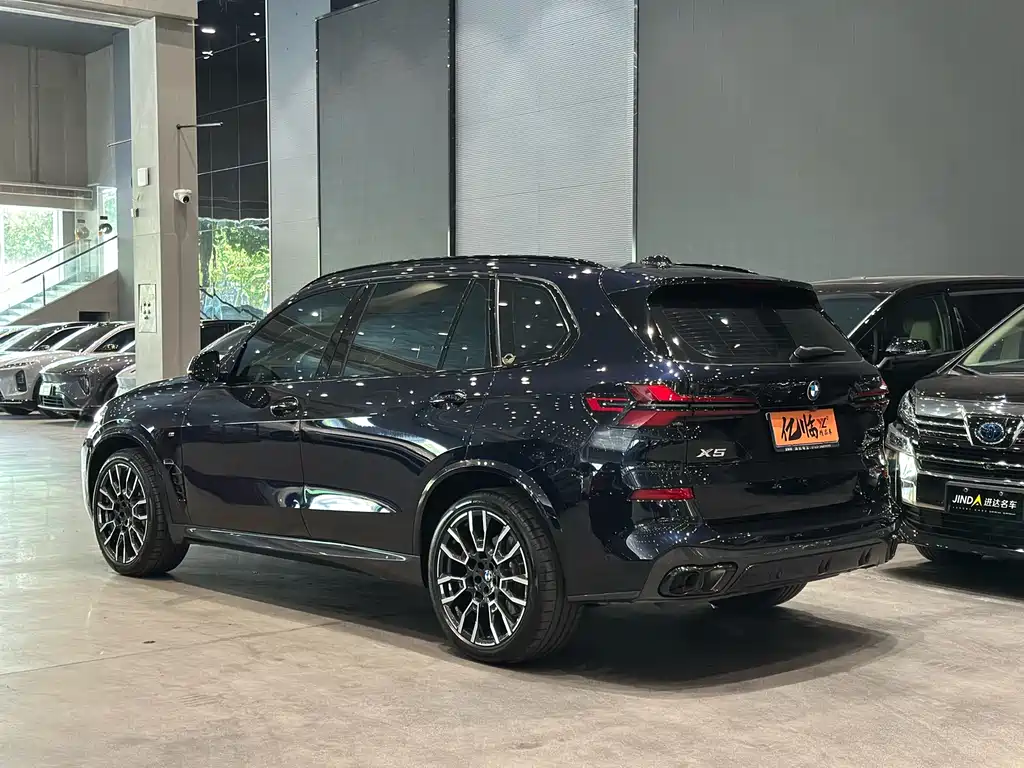 BMW X5 2024 — фото 13