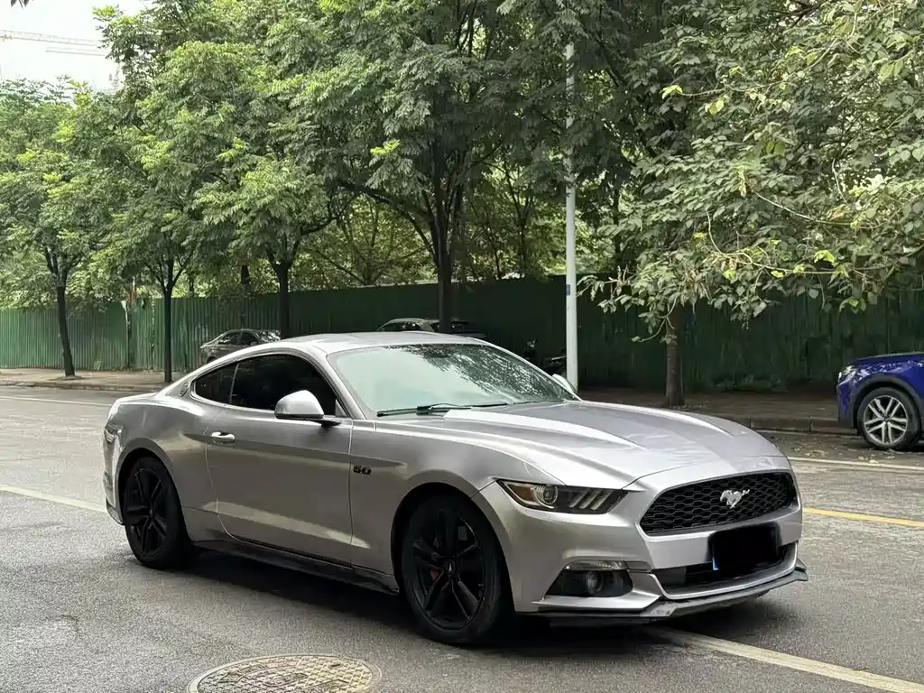 Ford Mustang 2015 — фото 3