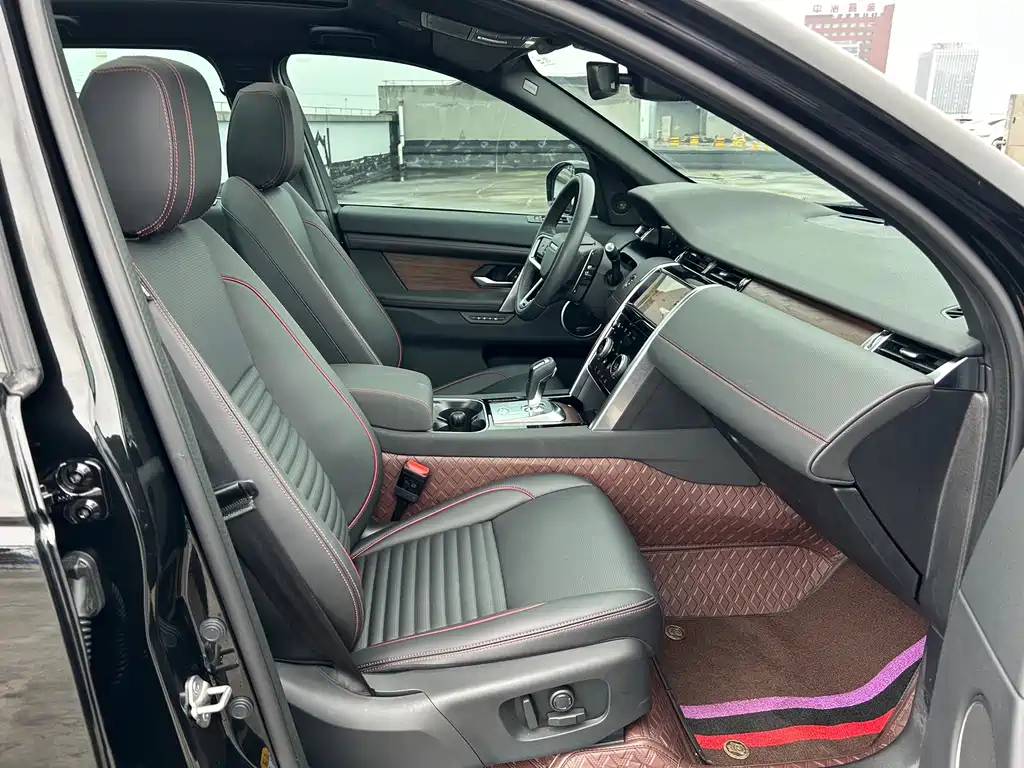 Land Rover Discovery Sport 2023 — фото 15
