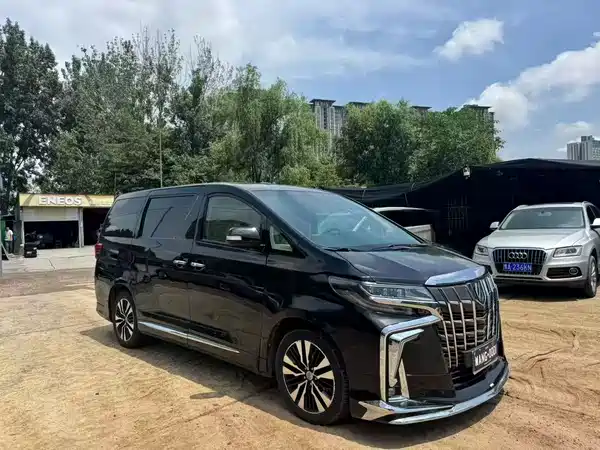 Toyota Alphard 2011