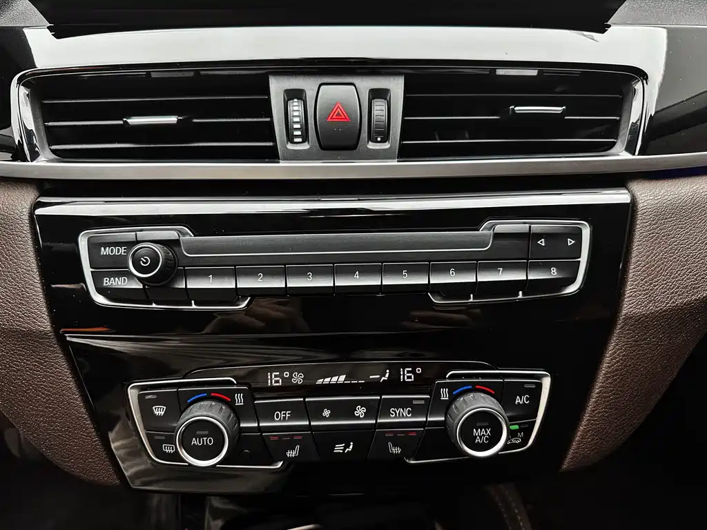 BMW X1 2022 — фото 14