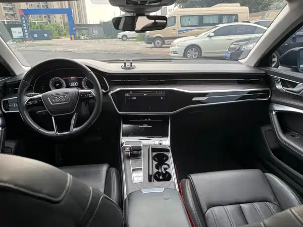 Audi A6L 2023